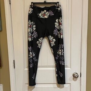 RBX dark blue and White with floral design Leggingssize large